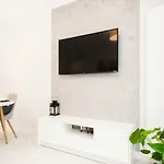 Apartamento Dzielna By Renters