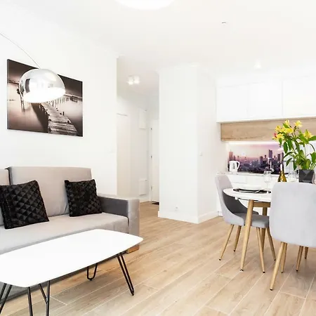 Dzielna By Renters Apartament *