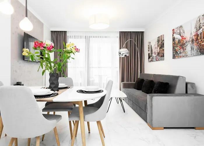 Apartment Dzielna By Renters *